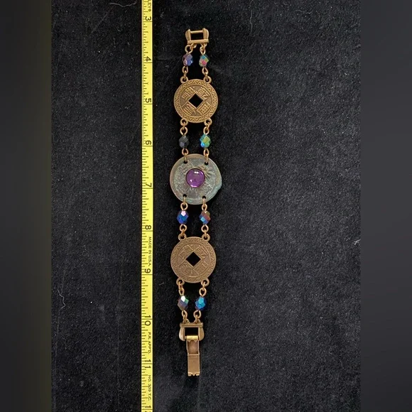 Bracelet with coin-like disks and iridescent beads. - Picture 2 of 7